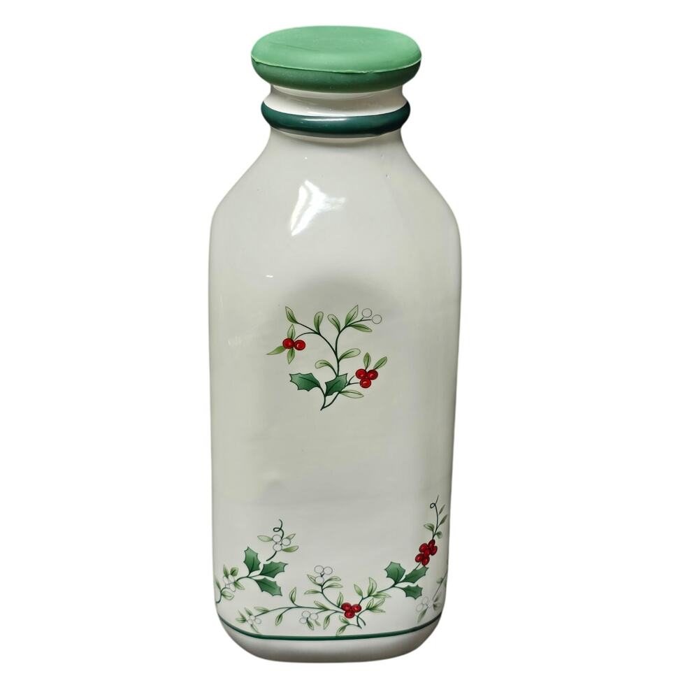 Pfaltzgraff Winterberry Milk Jug Silicone Cap